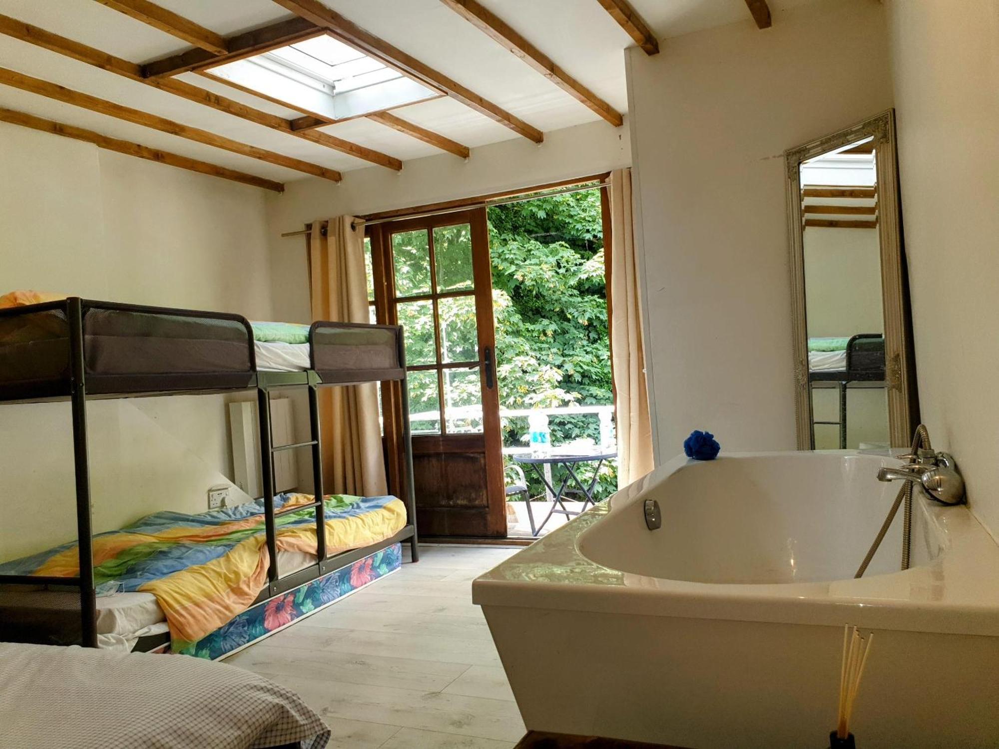 First And Last Youth Hostel Dover Ngoại thất bức ảnh
